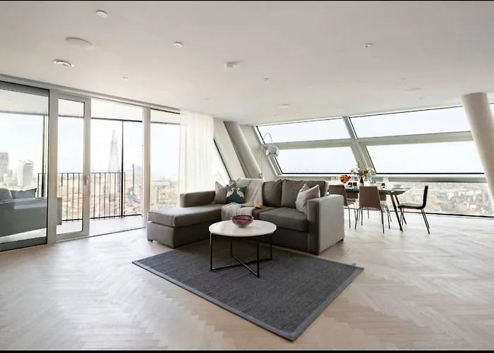 36Th Floor Semi Penthouse