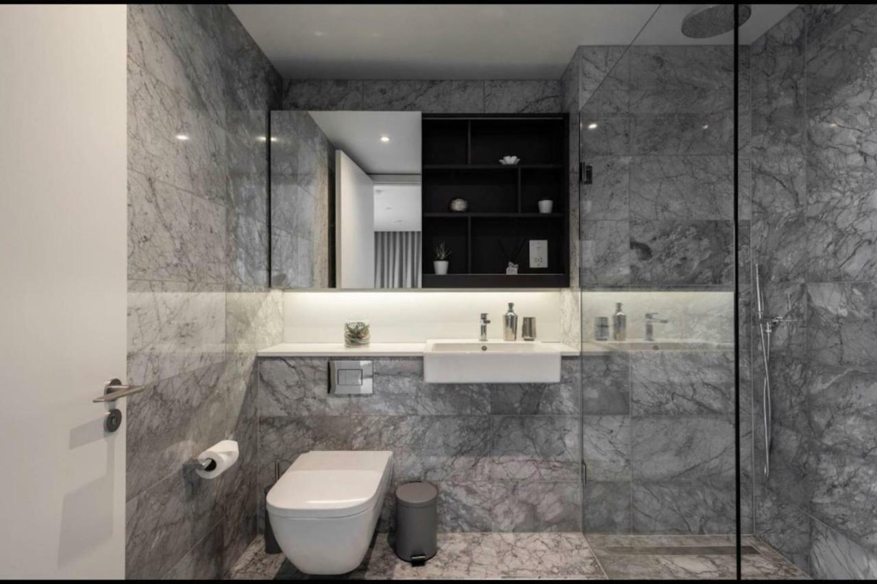 36th Floor Semi Penthouse Appartamento Londra